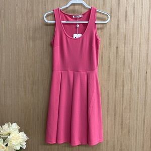 White Mark Women’s pink dress size S short, sleeveless fit and flare